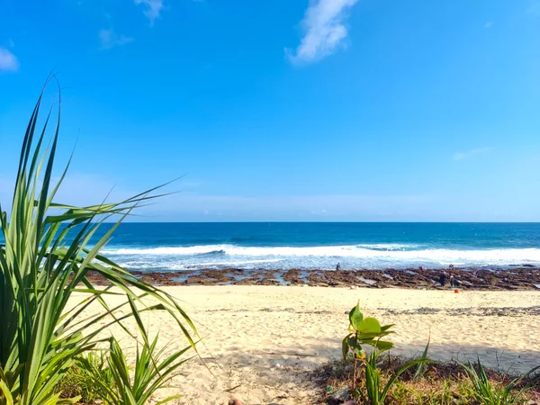 カサップビーチの写真 夏の砂浜の海岸線の景色 観光地のソーシャルメディアコンテンツ デザイン要素 旅行先 旅行アプリケーションエージェントなどに適しています — ストック写真