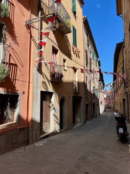 Las Antiguas Calles Estrechas Sarteano Italia Toscana Foto Alta Calidad —  Fotos de Stock