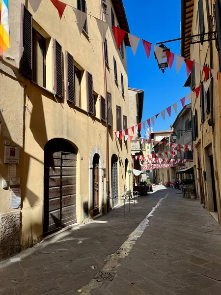 Las Antiguas Calles Estrechas Sarteano Italia Toscana Foto Alta Calidad —  Fotos de Stock