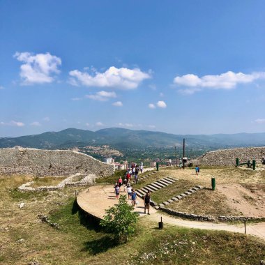 Makedonya 'nın Ohri kentindeki Çar Samuels Kalesi' ndeki harabeler. Tarih karınca turizmi konsepti. Yüksek kalite fotoğraf