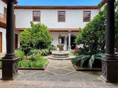 La Laguna, İspanya - 18.05.2024 Salazar Sarayı. Takımadanın tipik mimarisi. Yüksek kalite fotoğraf