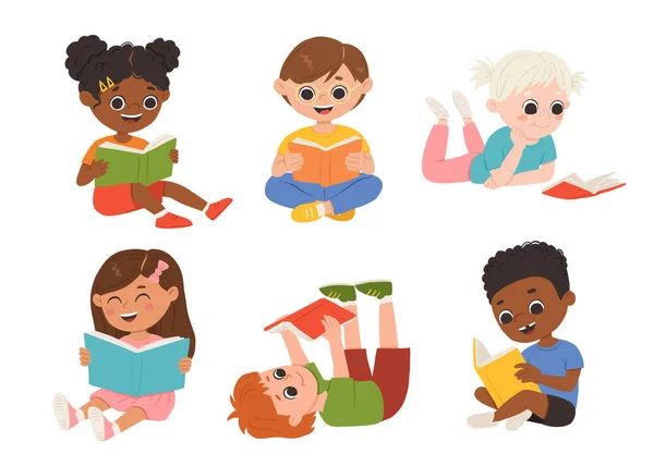 Vektor Set Von Cartoon Kindern Beim Lesen Von Büchern Multirassische — Stockvektor