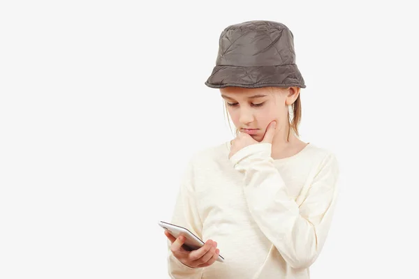 Netter Junge Mit Einem Smartphone Über Weißem Hintergrund Ein Aufgeweckter — Stockfoto