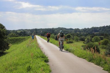 Bisiklet yolu, Tyniec-Krakow yolu.