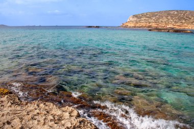 İbiza 'da berrak sular