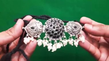 Mücevher ve aksesuarlar, mücevherler