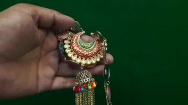 Güzel mücevherler.