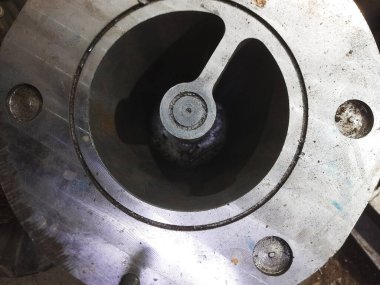 Makine metal parçalar.