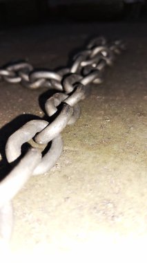 zincir ve metal zincir