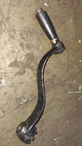 Frenli ve frenli eski motosiklet motoru