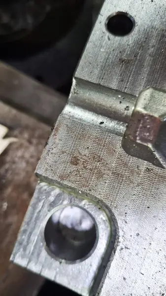 Makine metal kesme için