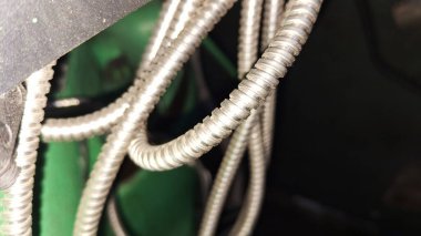 Bir araba motorunu kapat