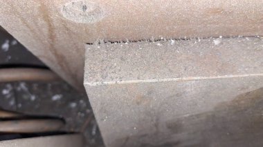 Çatıdaki metal boru.