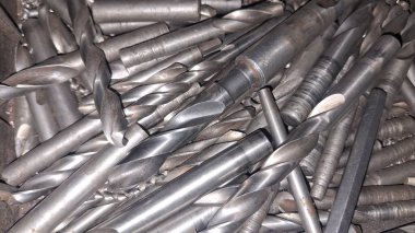 Bir sürü metal ve metal fındık. arkaplan dokusu