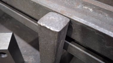 Demir Parçalar Endüstri İşletmeleri Çiğ Demir Metal Endüstrisi