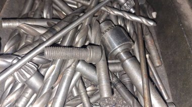 araba parçaları ve araçları