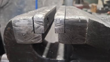 Metalin arka planında metal sapı