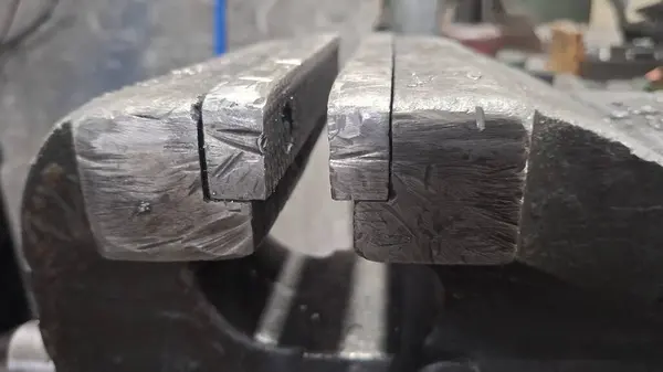 Metalin arka planında metal sapı