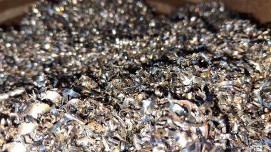 Gümüş ve gümüş elmas mücevherler