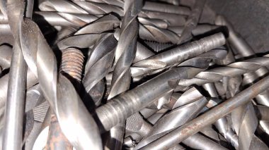 çelik çubuk ve metal yapı