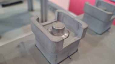 Üretim için metal bar