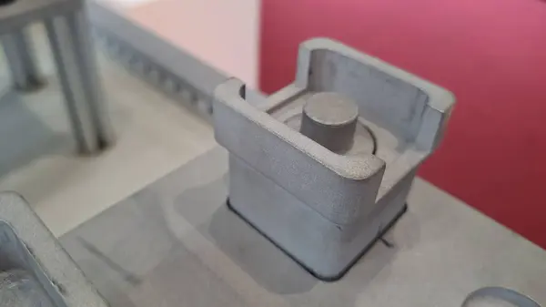 Modern metal borular fabrikada