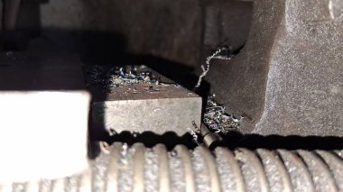 Bir araba motorunu kapat