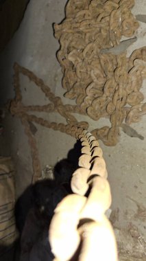 Mutfakta bir grup insan var.