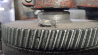 Bir araba motorunu kapat