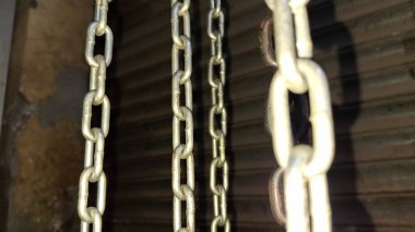 zincirli eski metal zincir.