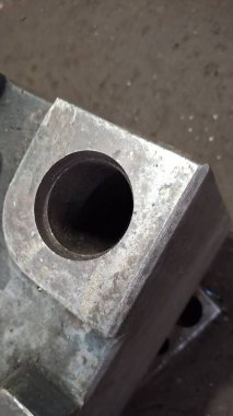 Metal borulu metal profil.