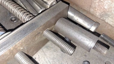 Metal çubuk ve çelik çubuk