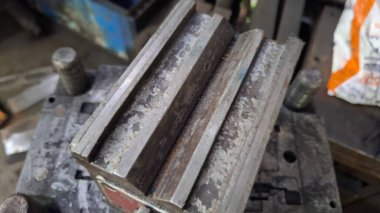 Bir sürü çipi olan metal parçacıklar soyut arka plan, doku, duvar kağıdı