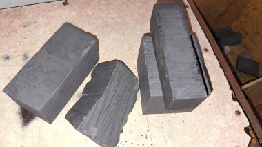 Farklı ürünlerin üretimi için çok fazla eski metal.