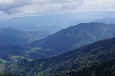 Dağların güzel manzarası