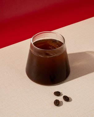 Americano ya da Americano kahvesi, espresso ile sıcak suyu karıştırarak yapılan bir kahve içeceğidir..