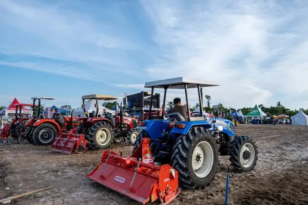 Salon Des Tracteurs Agricoles Indonésie — Photo