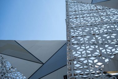 Modern Bir Binanın Geometrik Düzeni
