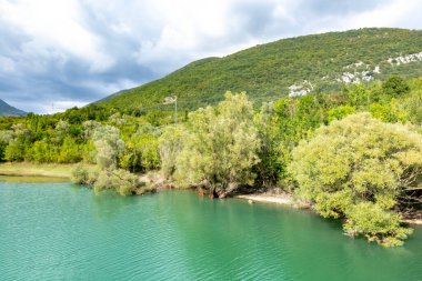 Lake Fiastra, a fantastic landscape, bathed by water