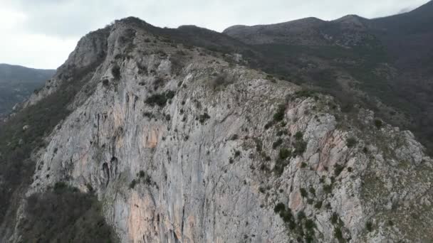 Чорногорія Зима Екстраординарна Фотографія Чорногорії Важкі Хмари Чіпляються Вершин Гір — стокове відео