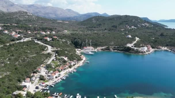 Piękna Zatoka Wspaniałym Jachtem Kotwicy Chorwacja Wiosna 2024 — Wideo stockowe