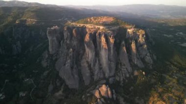 Yunanistan, Meteora kayalık dağları. İnanılmaz güzel, nefes kesici dağlar..