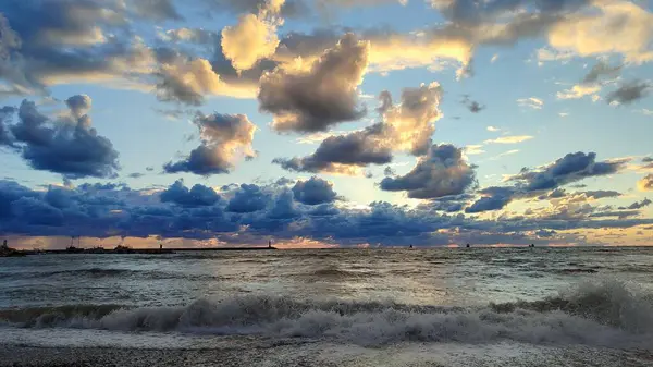 Adriyatik sahillerinde inanılmaz güzel bir gün batımı