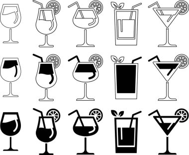 Alkolik Kokteyl ikonları ayarlandı. İçecek vektörleri hizada, düz stil. Restoran ve menü tasarımı için bardakta en az yaz alkolü kokteyli. şeffaf arkaplanda içki işaretleri izole.