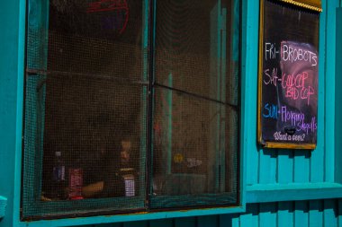 Venedik sahilinde doğuya 