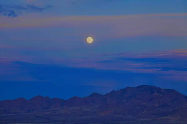 Desert Landscape Mountain Background Moonrise — Stock Photo, Image