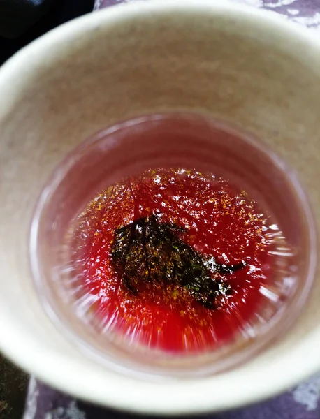 Κλείσιμο Ενός Φλιτζανιού Τσάι — Φωτογραφία Αρχείου