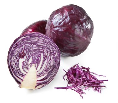 Beyaz arka planda bir dilim kırmızı lahana Cavolo Cappuccio Rosso Cavolo Rosso Brassica oleracea var. Capata F. Rubra