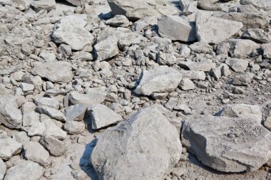 Clay Deposu, Çakıl ve Çatallı Çamur Toprağı, Taş Madeni Tüfeği, Güzellik ve Sağlık Ürünlerinin Üretimi için Doğal Kaynak Kazı Noktası