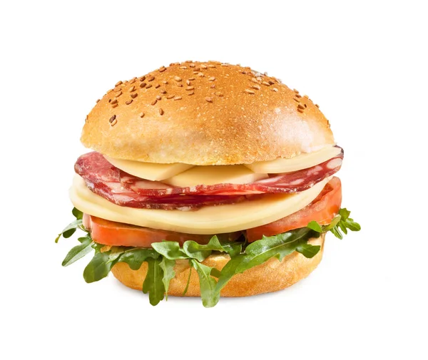 Sandwich Met Italiaanse Salami Tomaat Kaas Sla Geïsoleerd Witte Achtergrond — Stockfoto